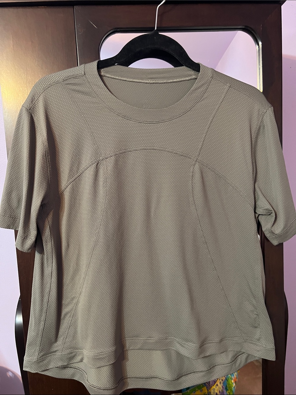 LULULEMON Women’s Short Sleeve Performance Workout Top Grey Size Medium